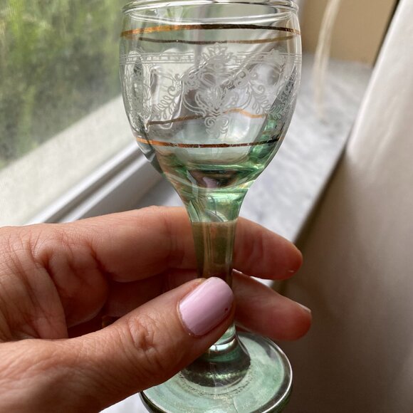 Crystal Etched Filagree Motif Clear Green & Gold Vintage Cordial Stemed Glass - Picture 1 of 6